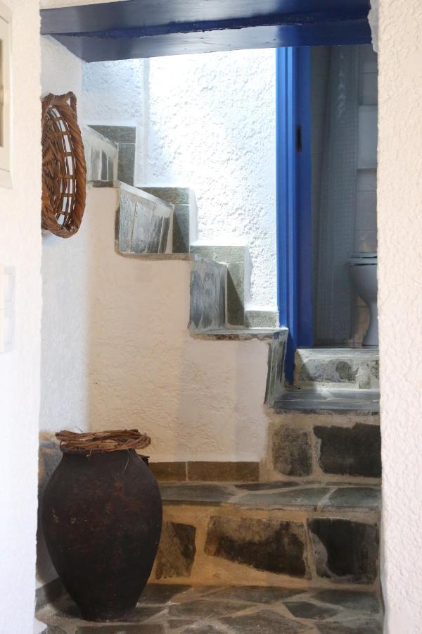 Le petit château Áno Sýros Extérieur photo