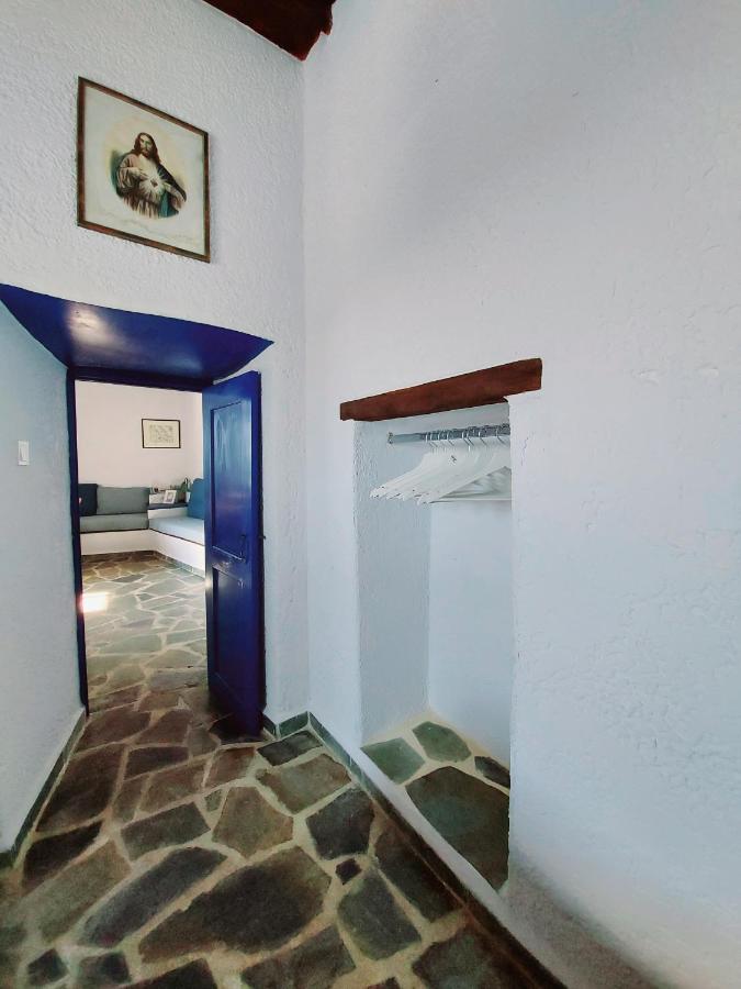 Le petit château Áno Sýros Extérieur photo