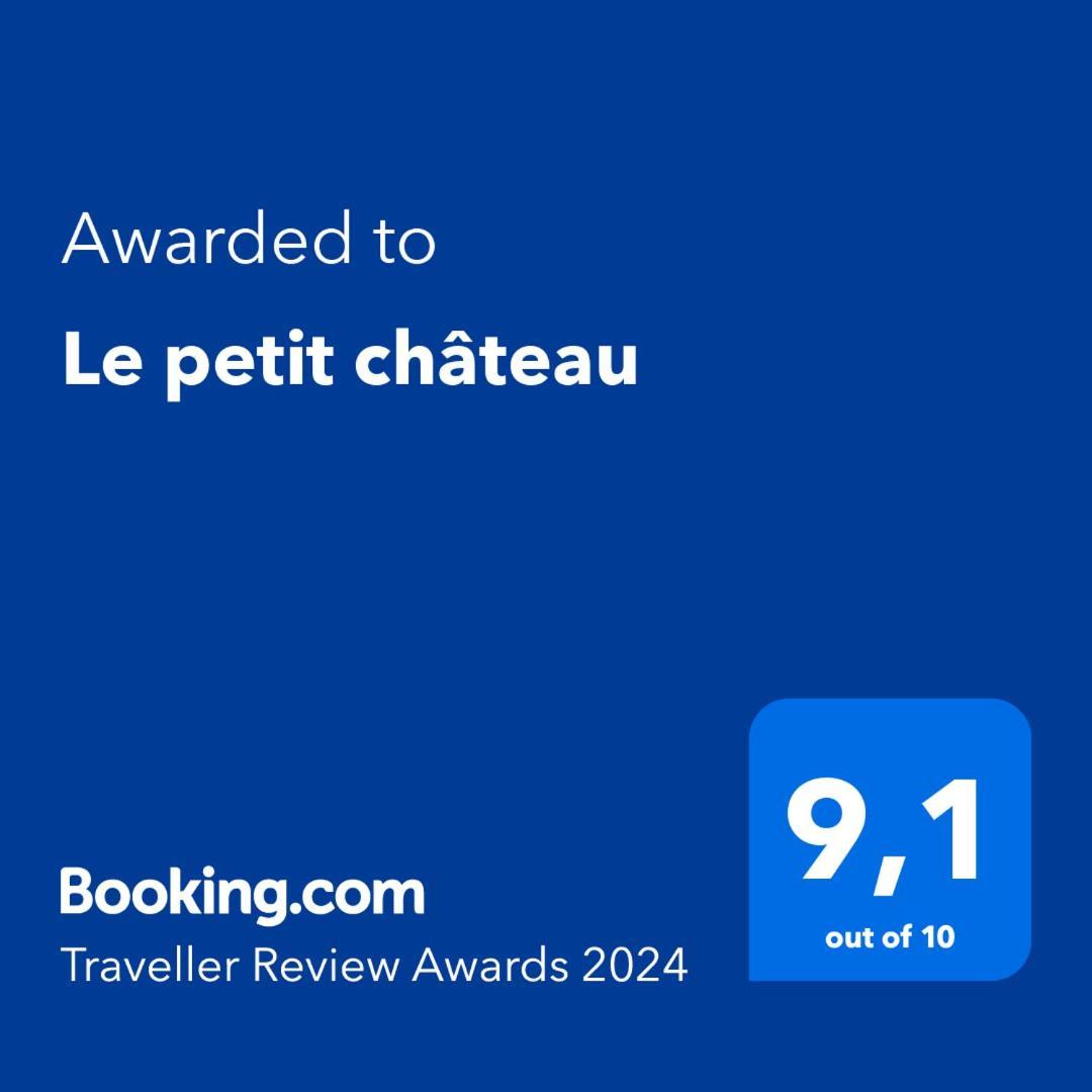 Le petit château Áno Sýros Chambre photo